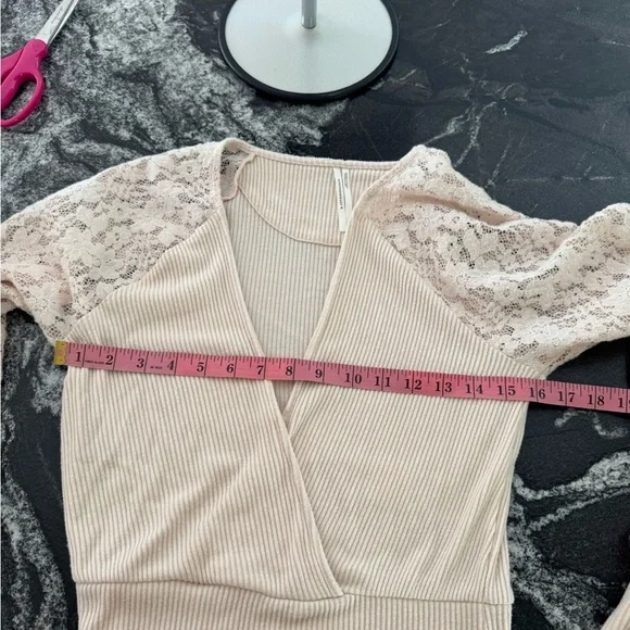 Anthropology V neck top S - Picture 4 of 8